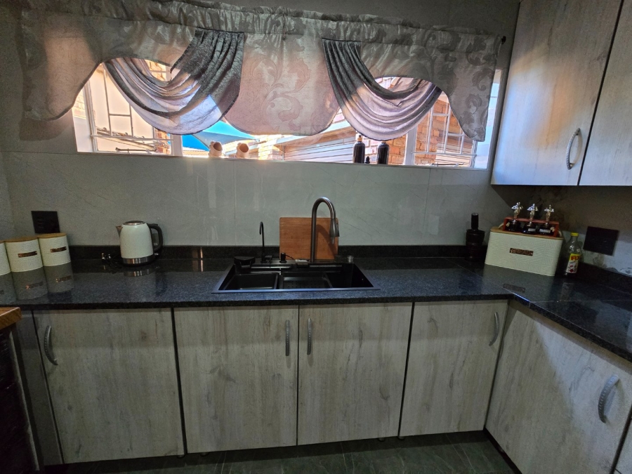 4 Bedroom Property for Sale in Potchefstroom South North West